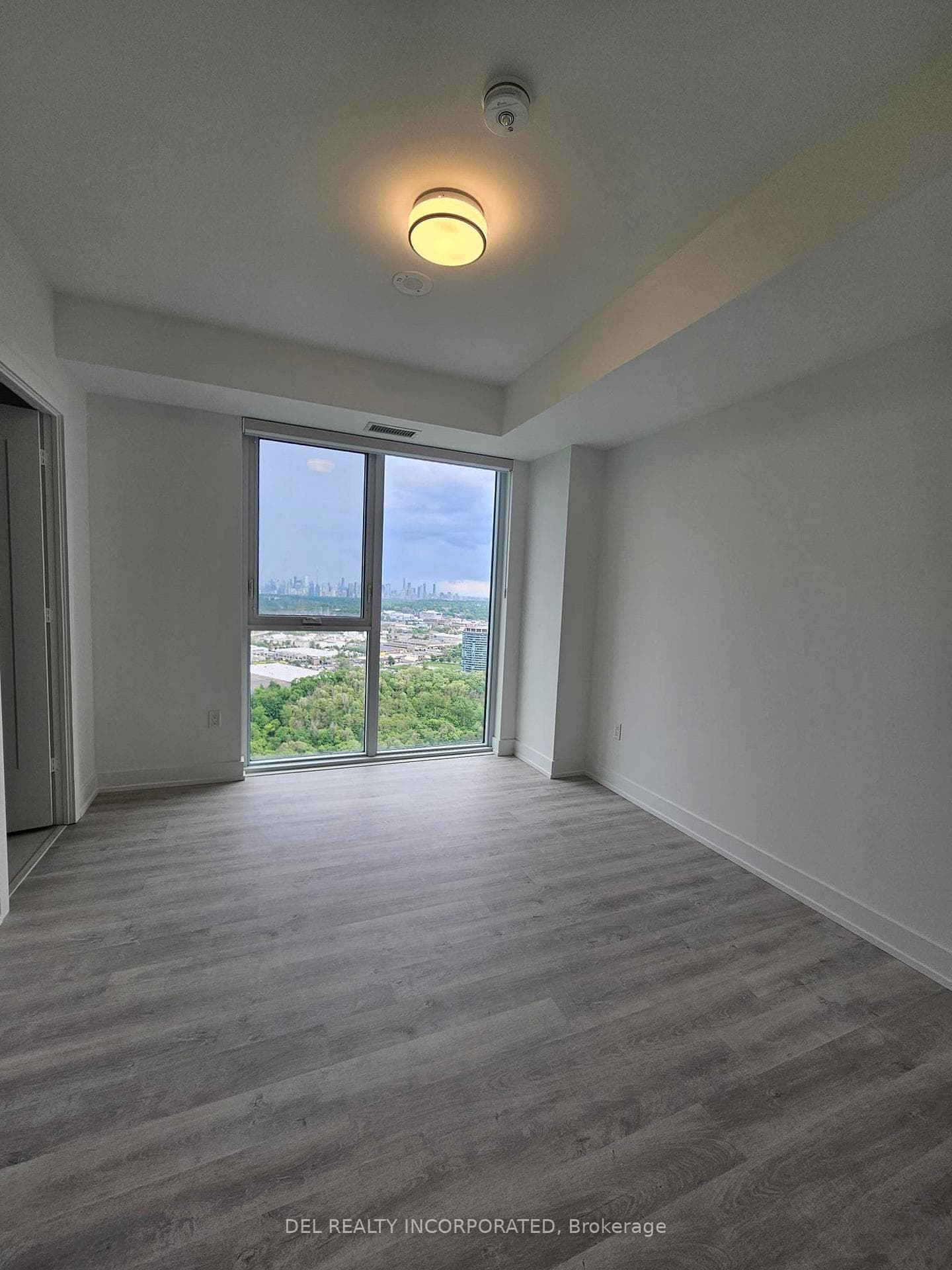 30 Inn On The Park Drive Unit 3609 photo 5