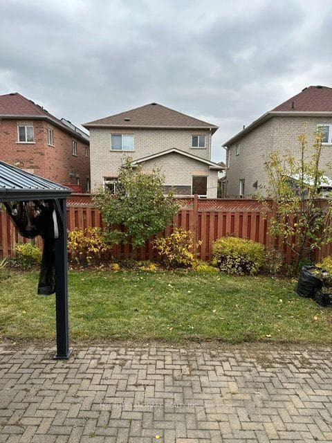 544 Matisse Place photo 32