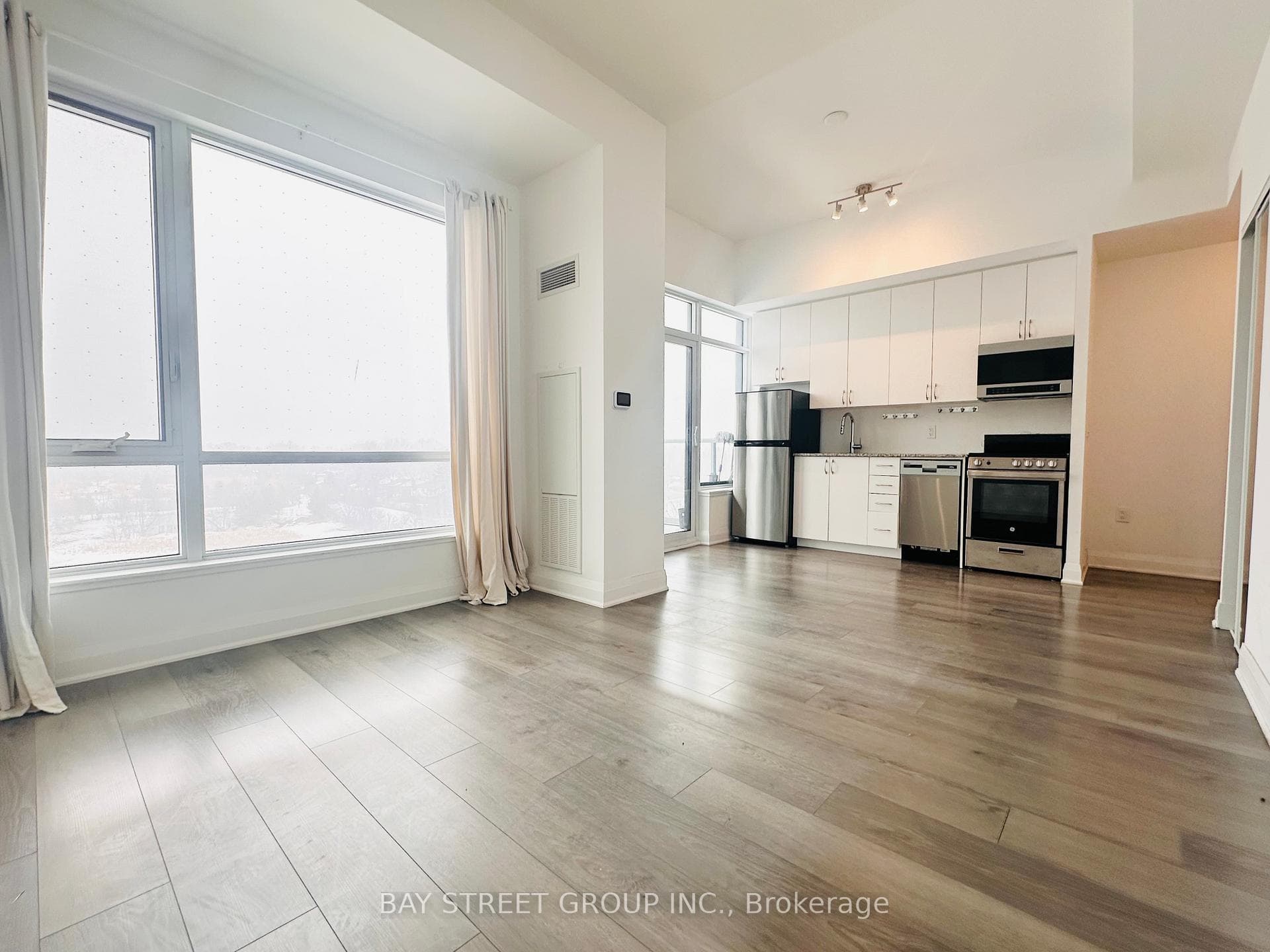3220 Sheppard Avenue Unit 420 photo 22