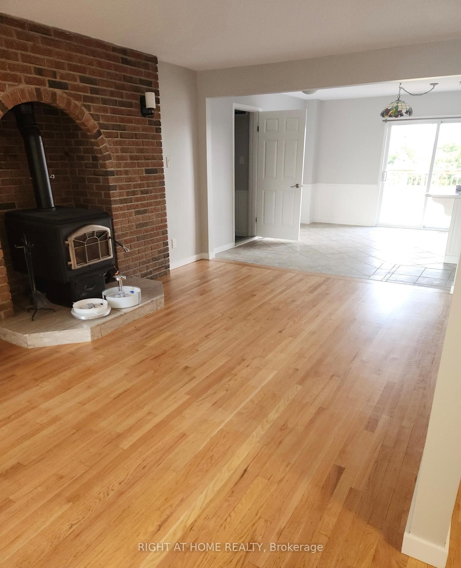 4157 Viewbank Road photo 3