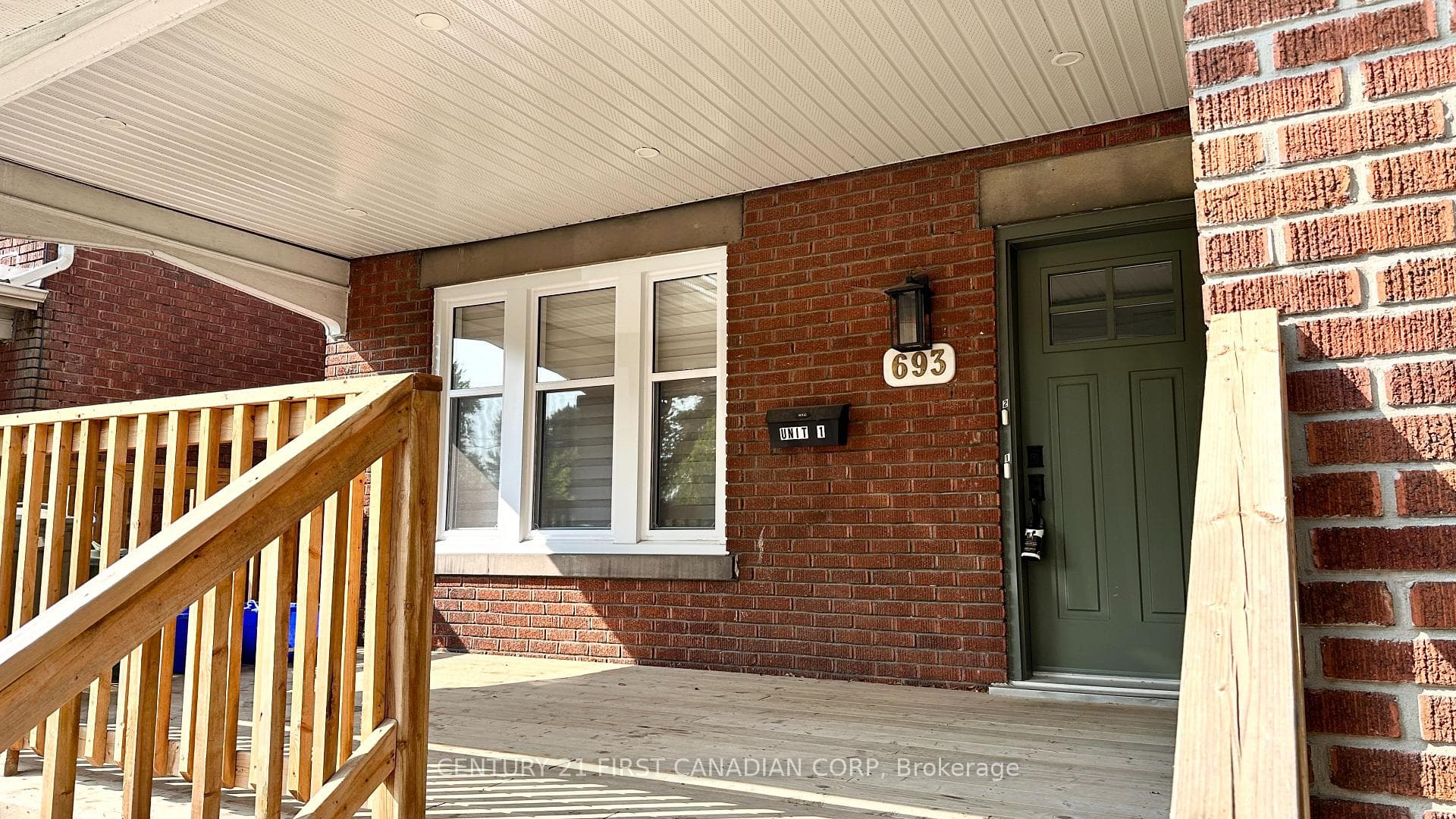693 Colborne Street Unit 1 photo 3