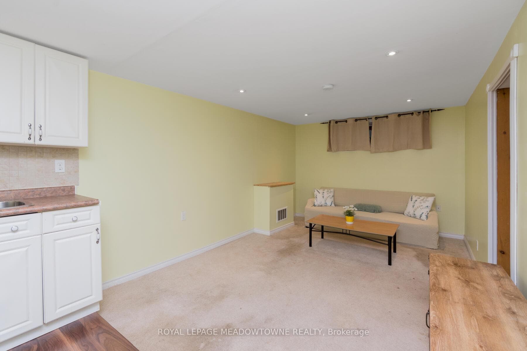 119 Wynford Place photo 24