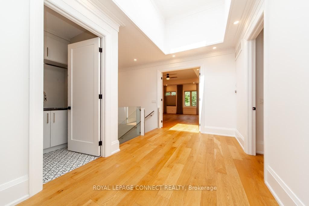 46 Gwendolen Avenue photo 15