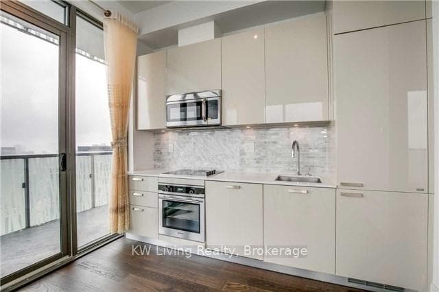 50 Charles Street Unit LP4902 photo 6