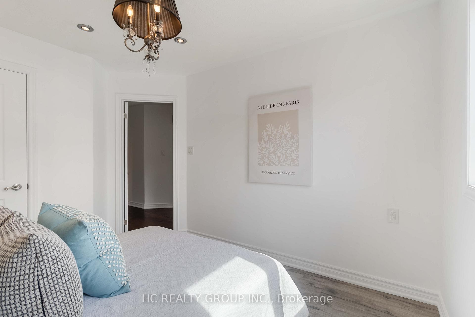16 Begonia Crescent photo 27