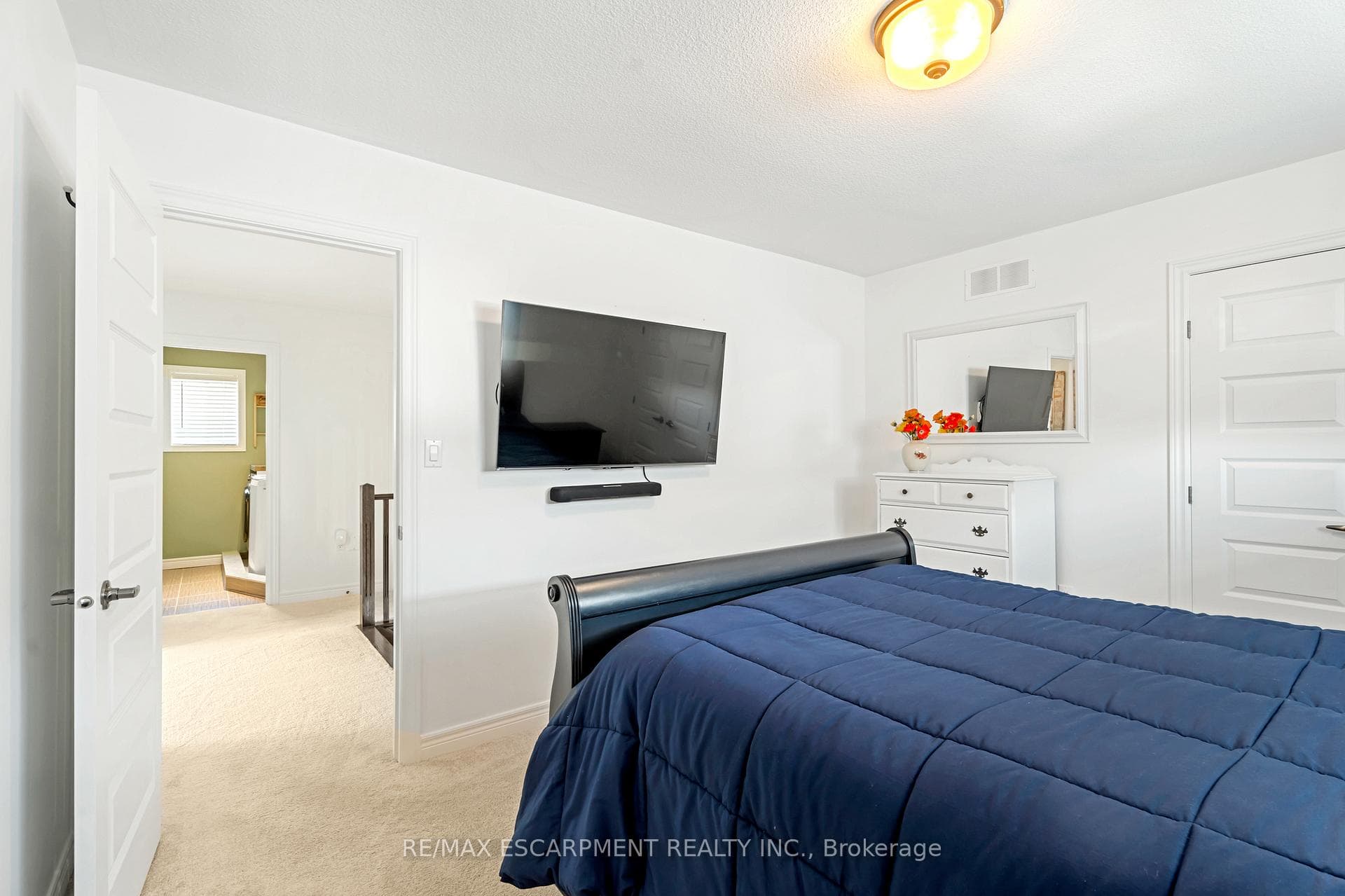 60 Garinger Crescent photo 22