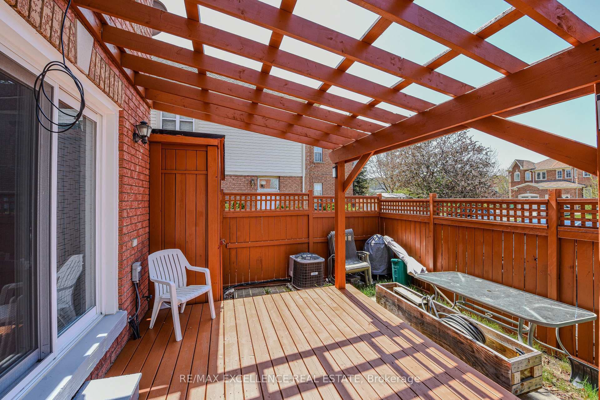 71 Oatfield Road photo 25
