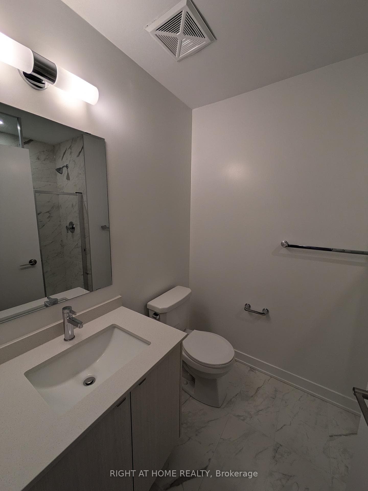 1440 Clarriage Court Unit 102 photo 19