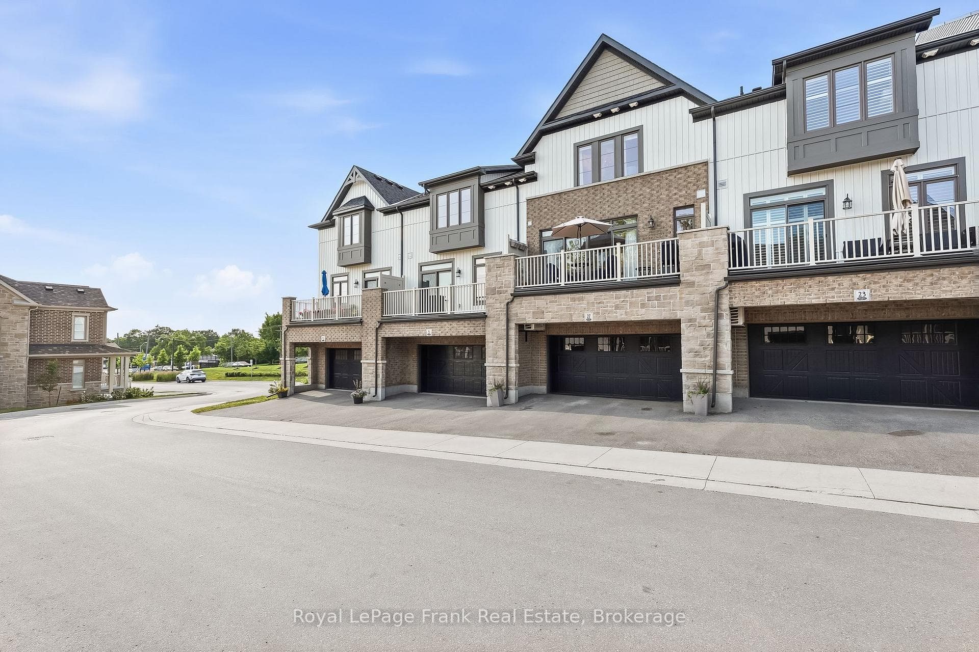 27 Shand Lane photo 38