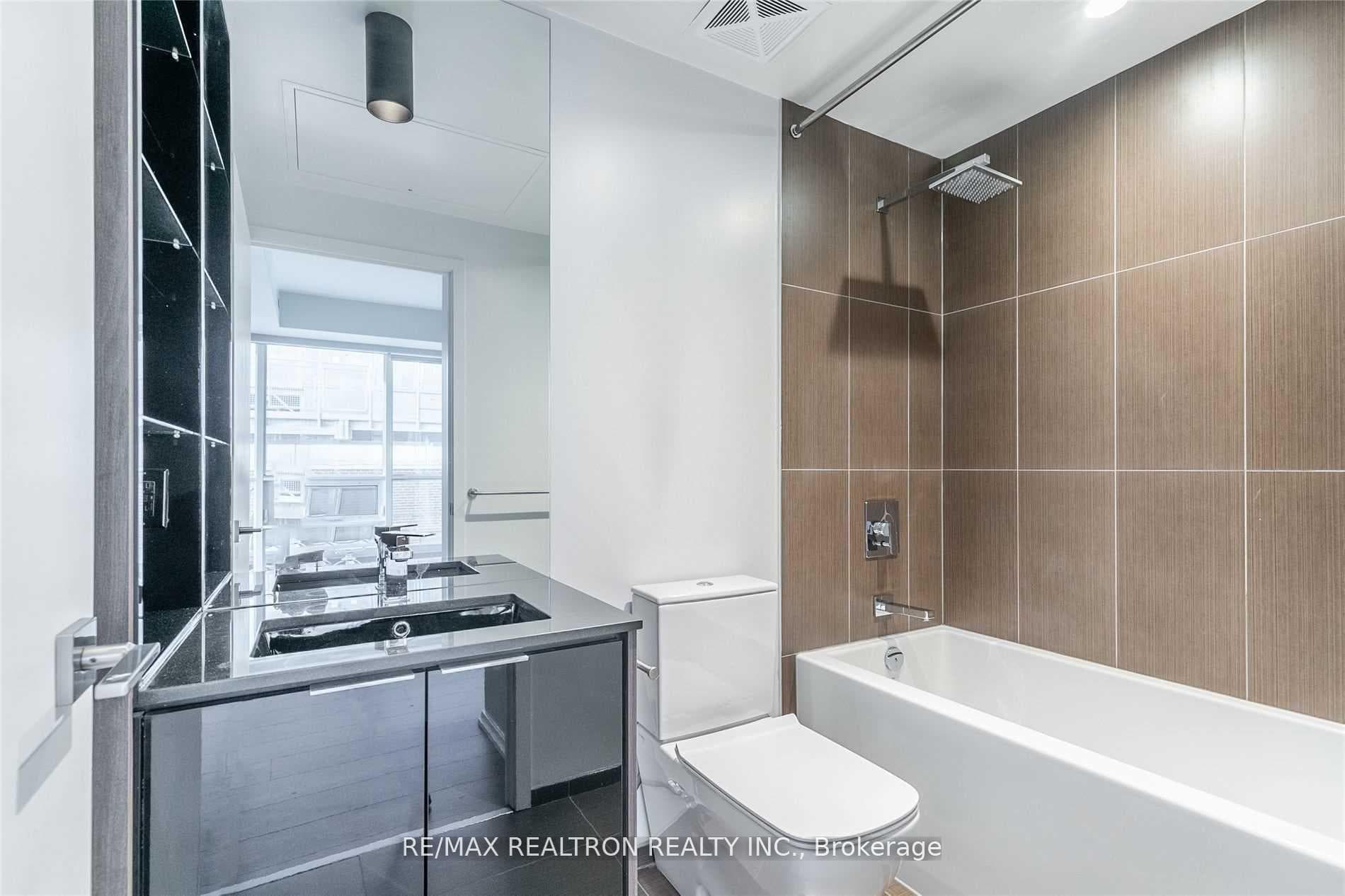 70 Temperance Street Unit 2711 photo 13