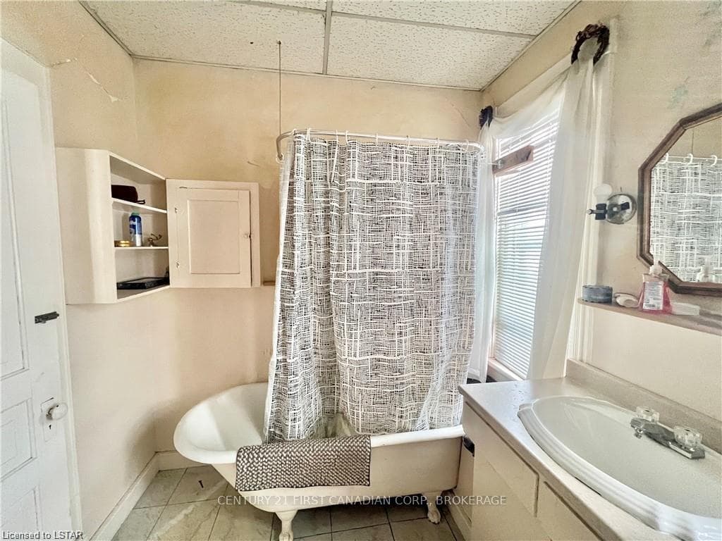 21 BEACONSFIELD Avenue photo 12