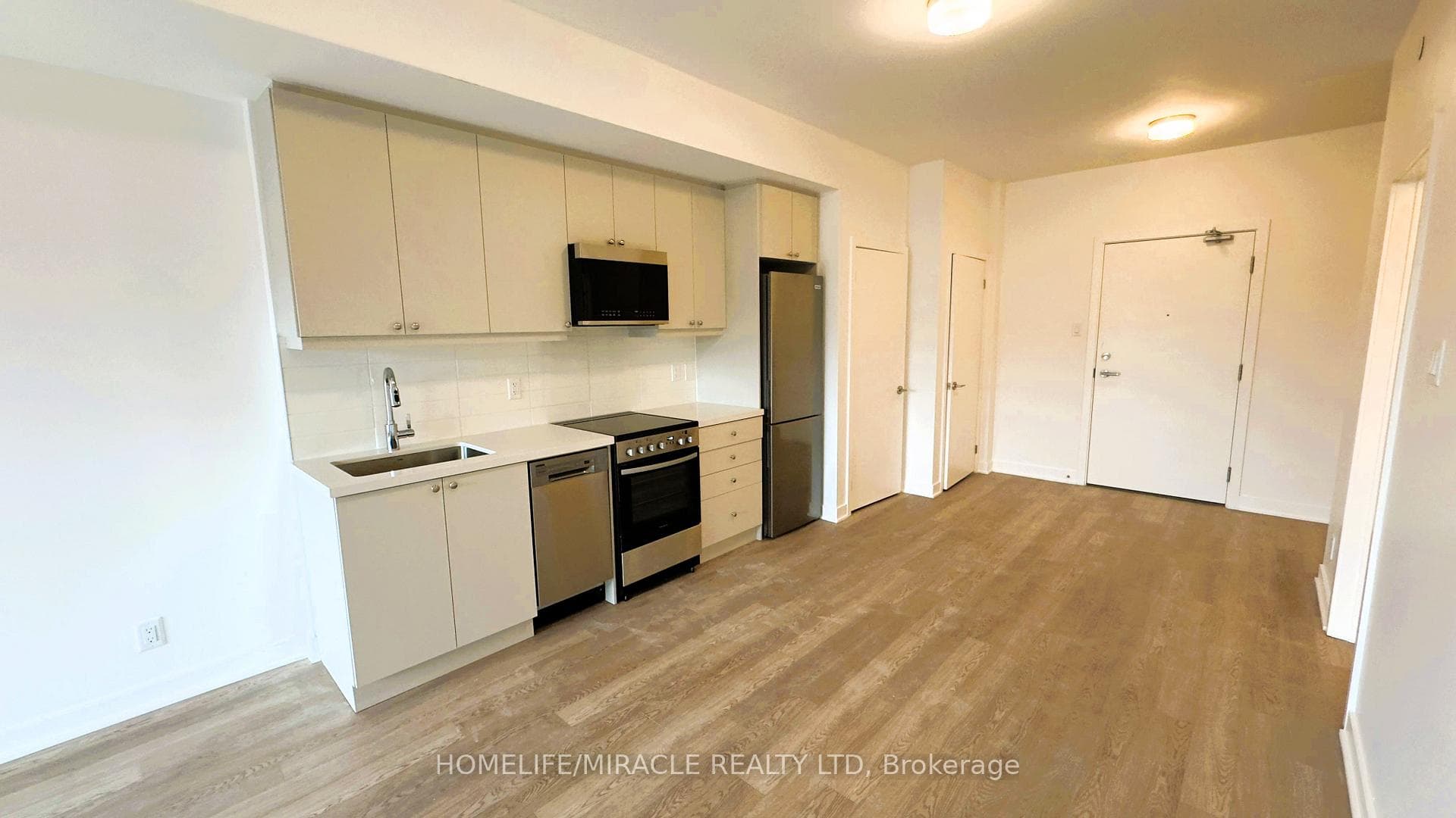 55 Clarington Boulevard Unit 404 photo 3