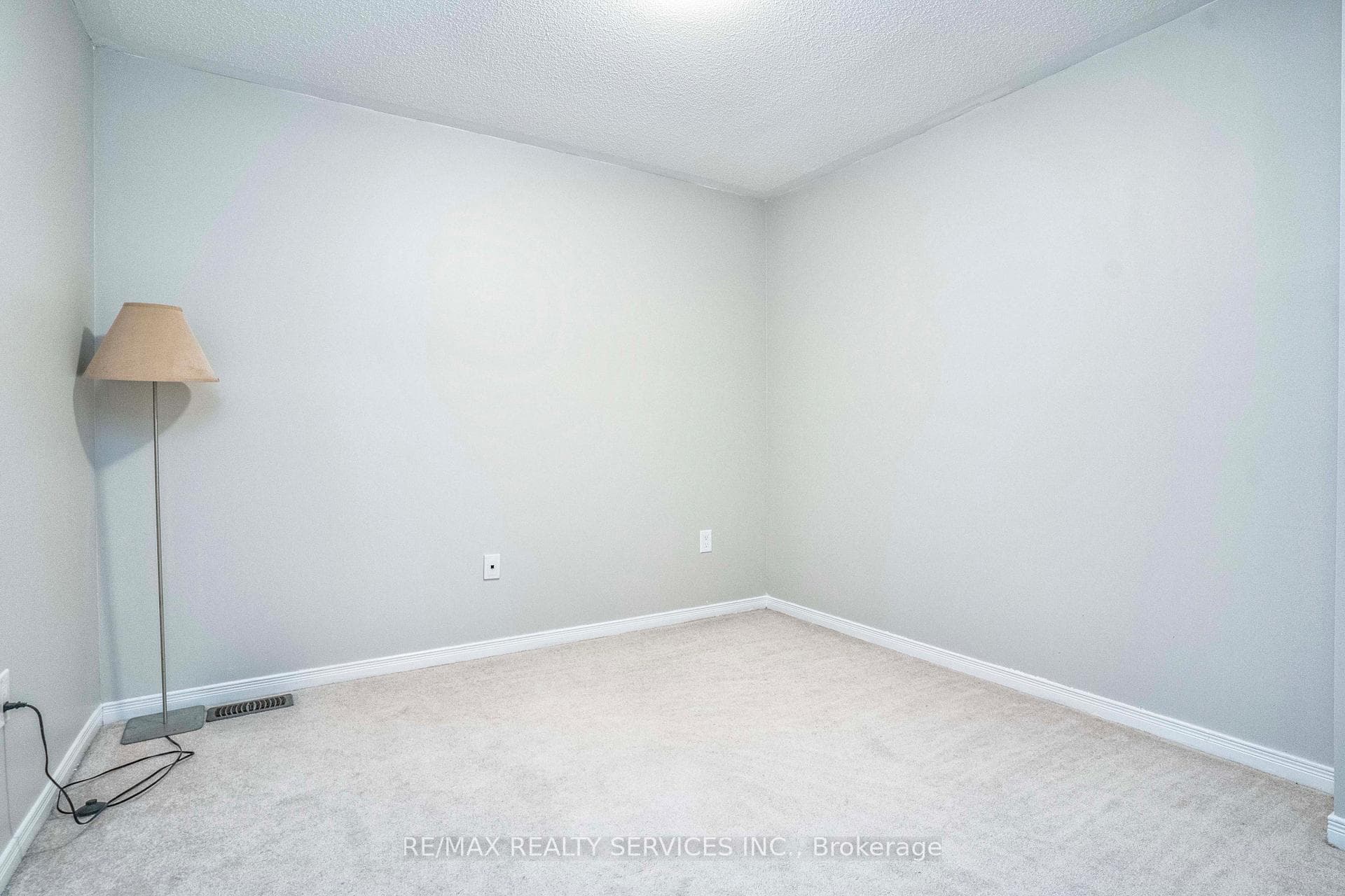 6 Birchfield Crescent photo 22