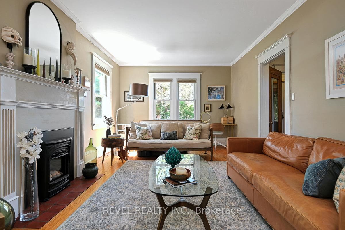 320 CLEMOW Avenue photo 7