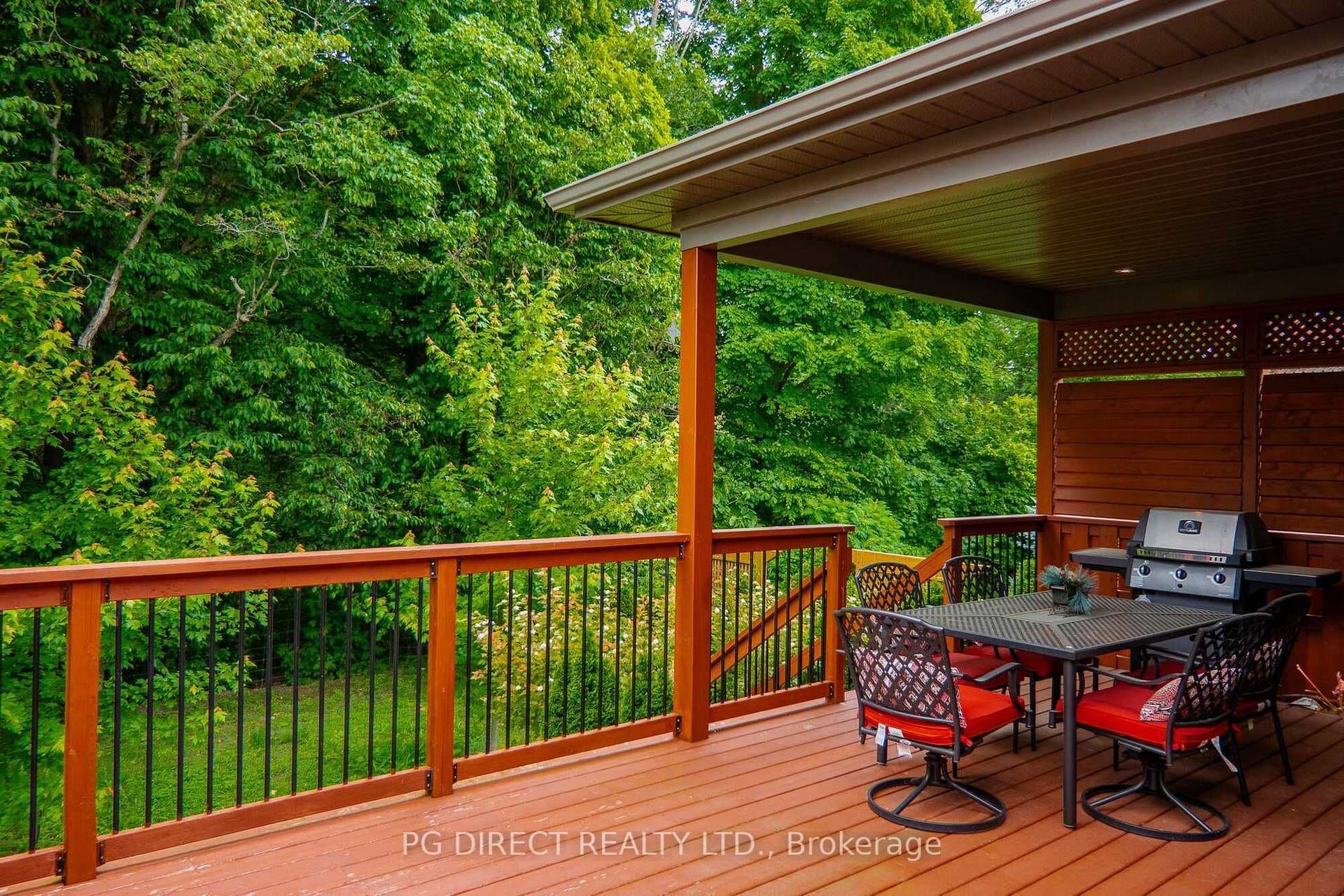 29 Autumn Grove photo 3