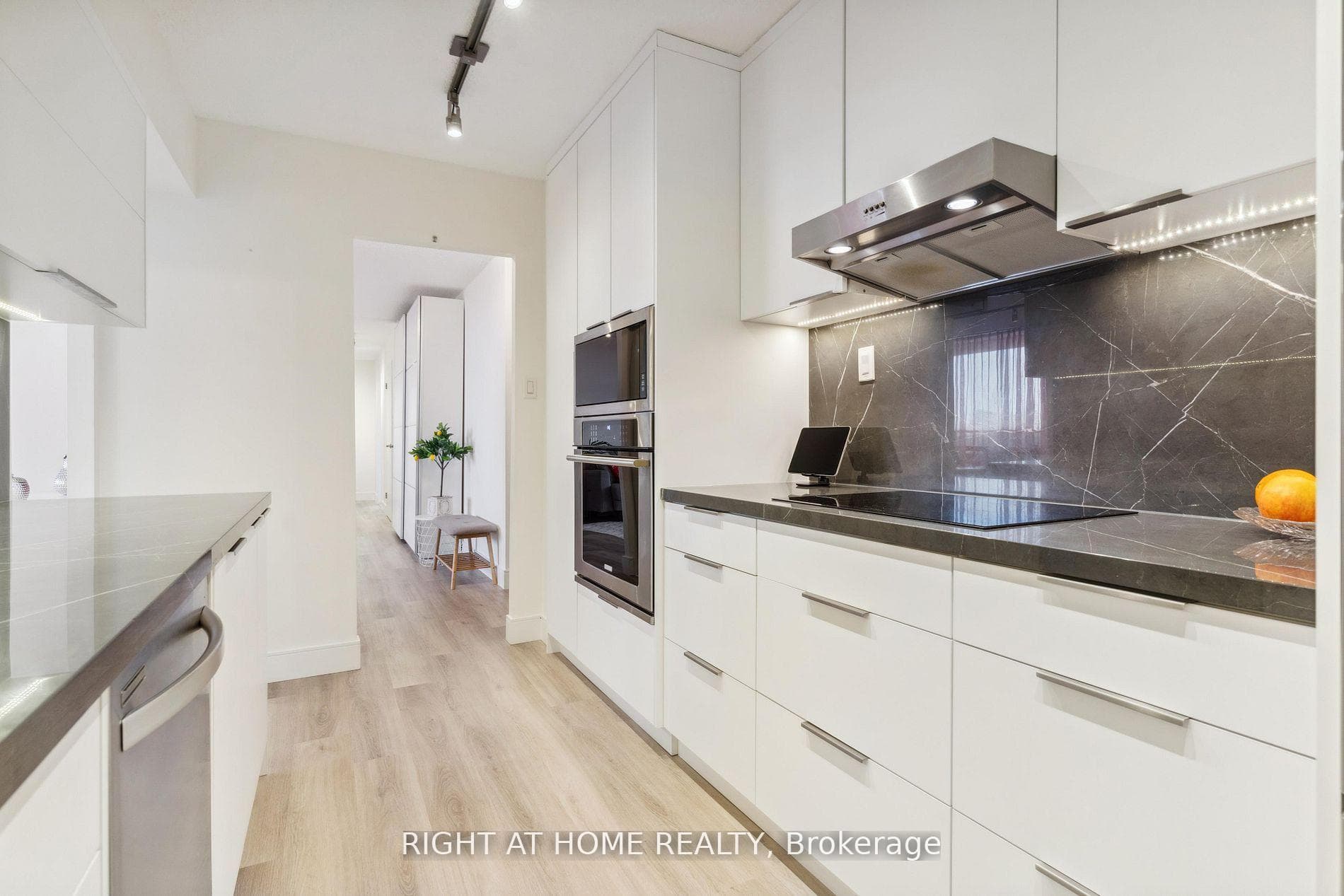 2929 Aquitaine Avenue Unit 1004 photo 7