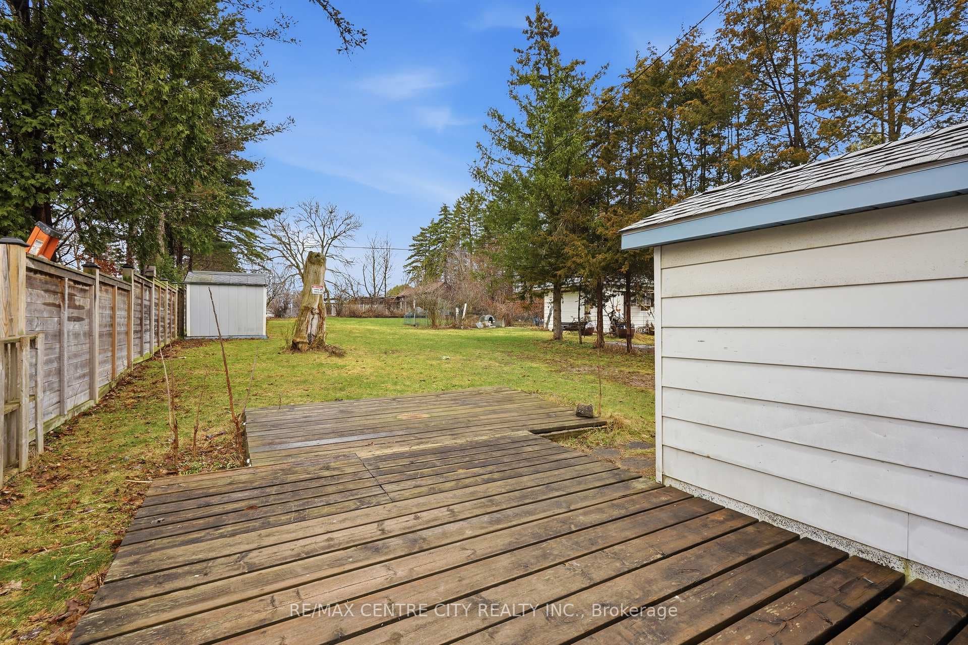 205 Emerson Avenue photo 20