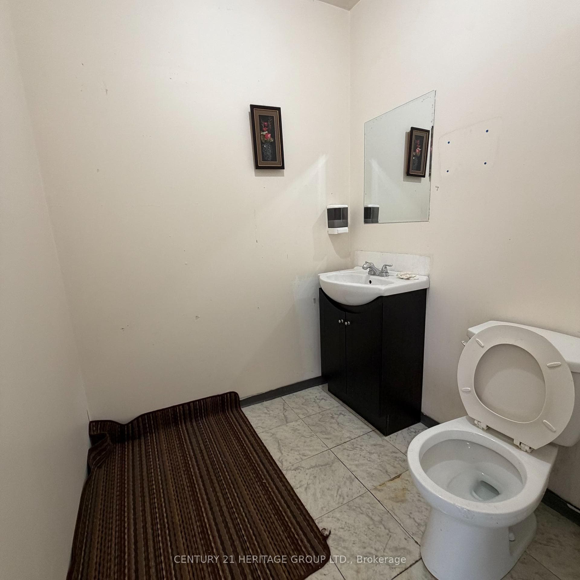 4544 Dufferin Street Unit 40 photo 4