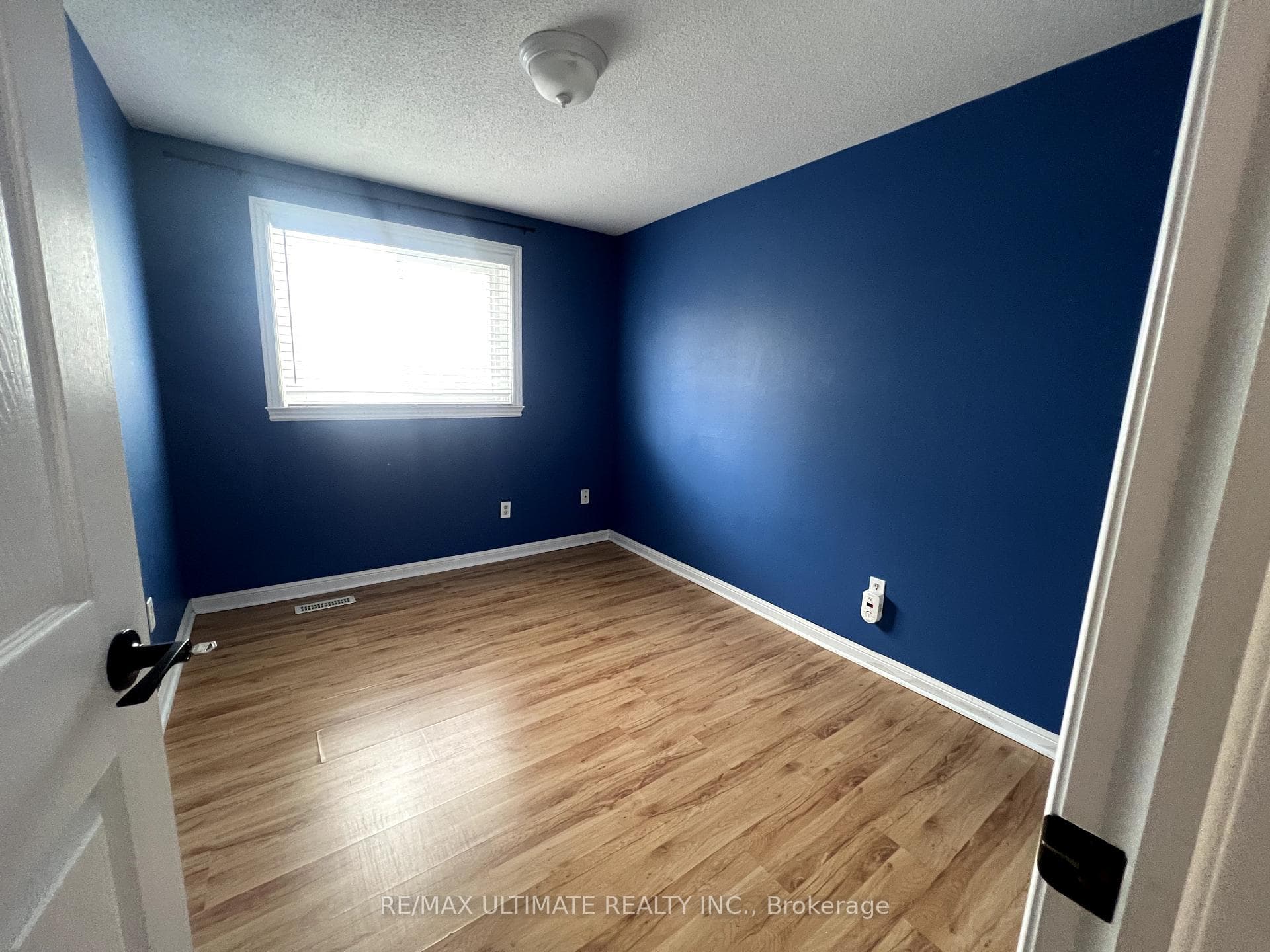 71 Kipling Place photo 17
