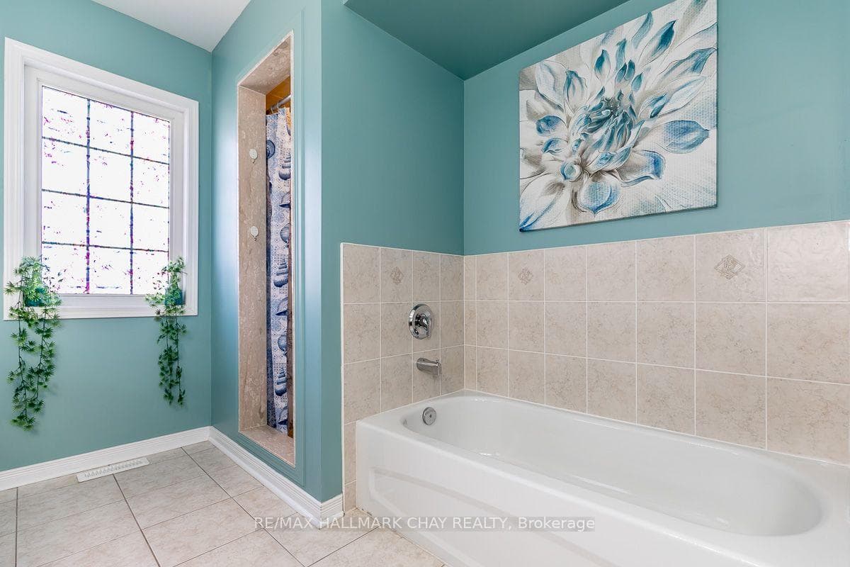 Primary Bedroom Ensuite