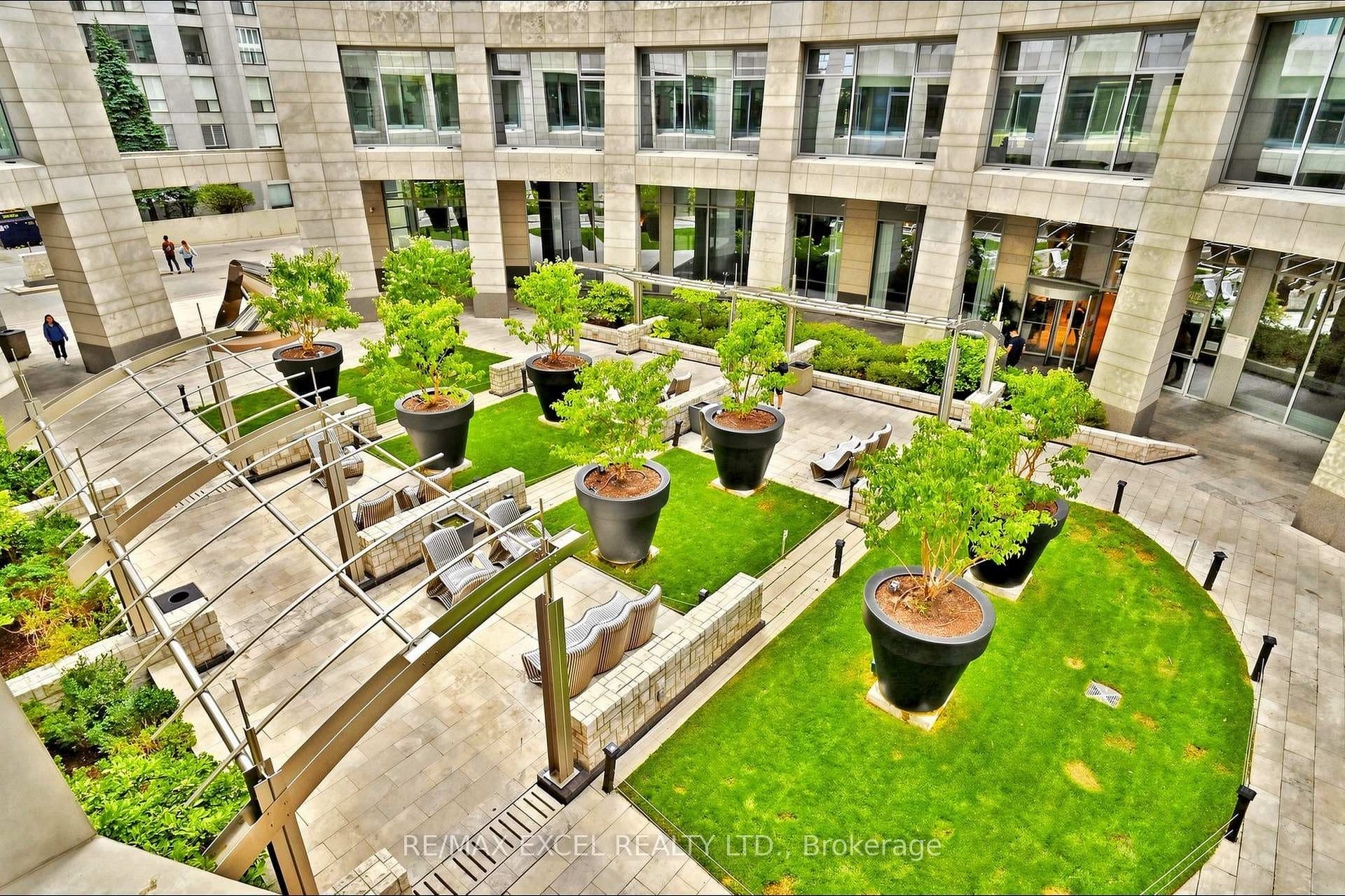 2191 Yonge Street Unit 3111 photo 46