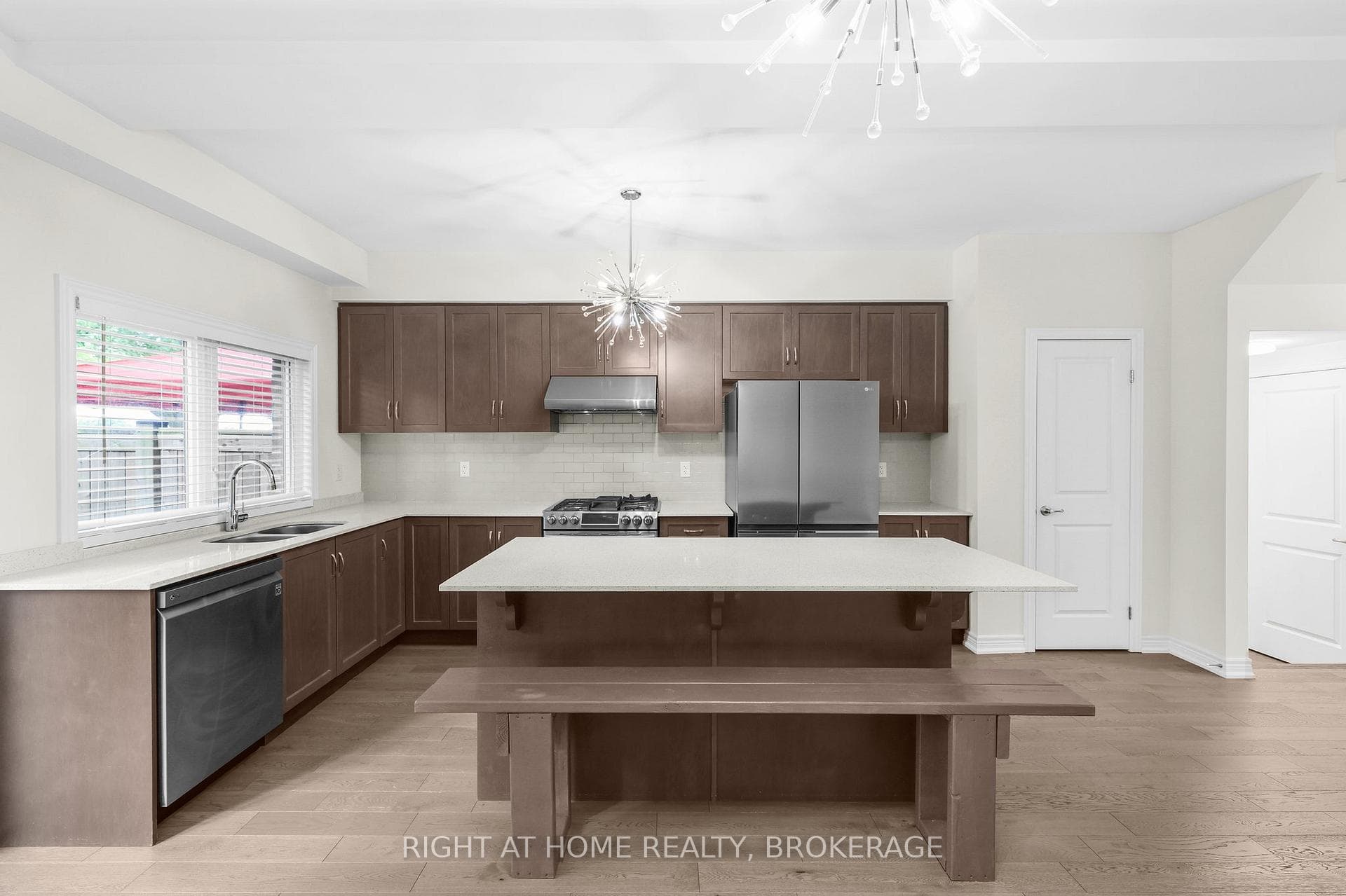 377 Glancaster Road Unit 3 photo 9