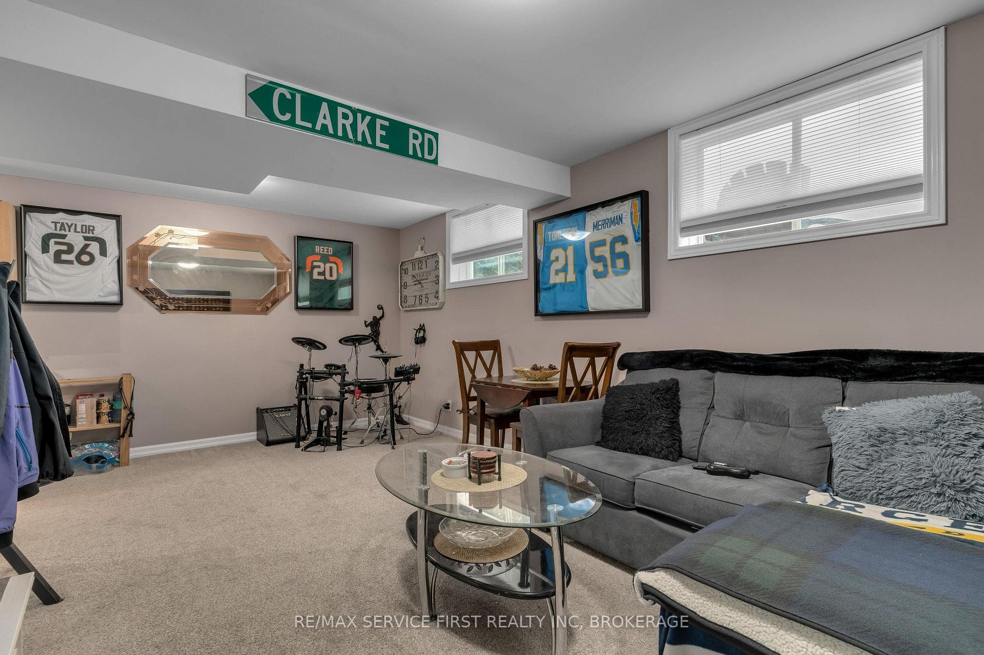 568 Davis Drive photo 26