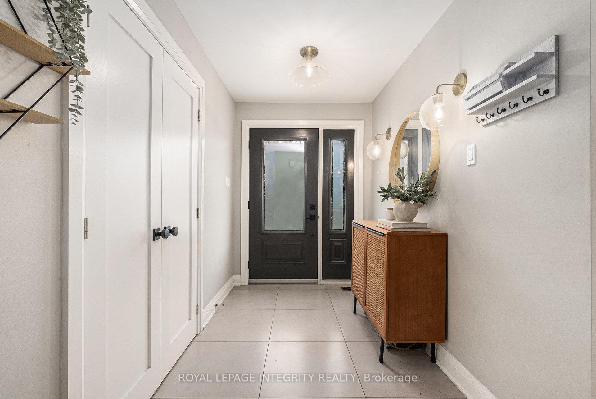 1843 Rideau Road photo 5