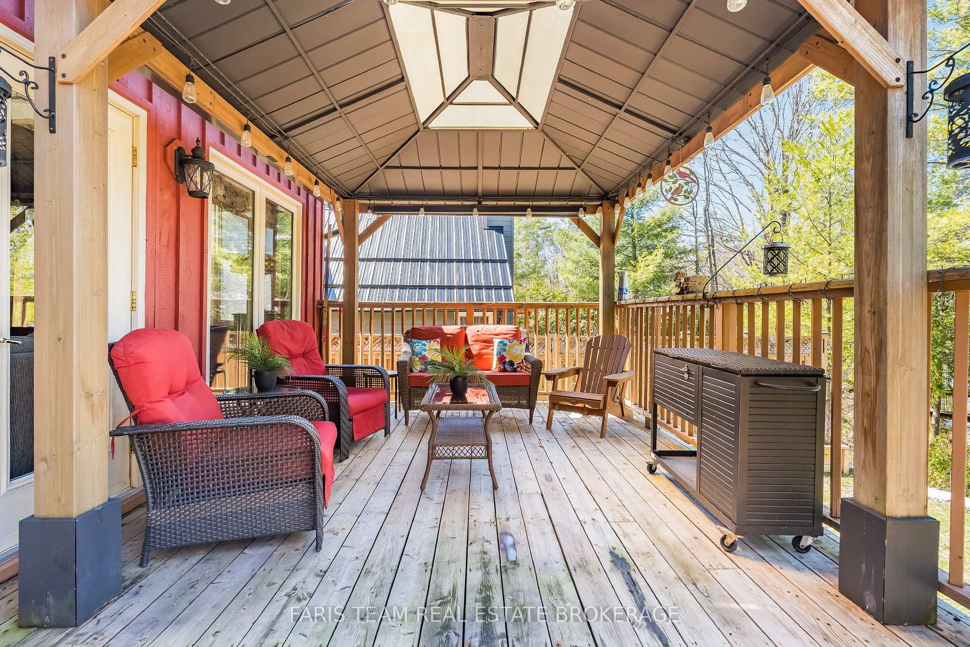 153 Stanley Road photo 35