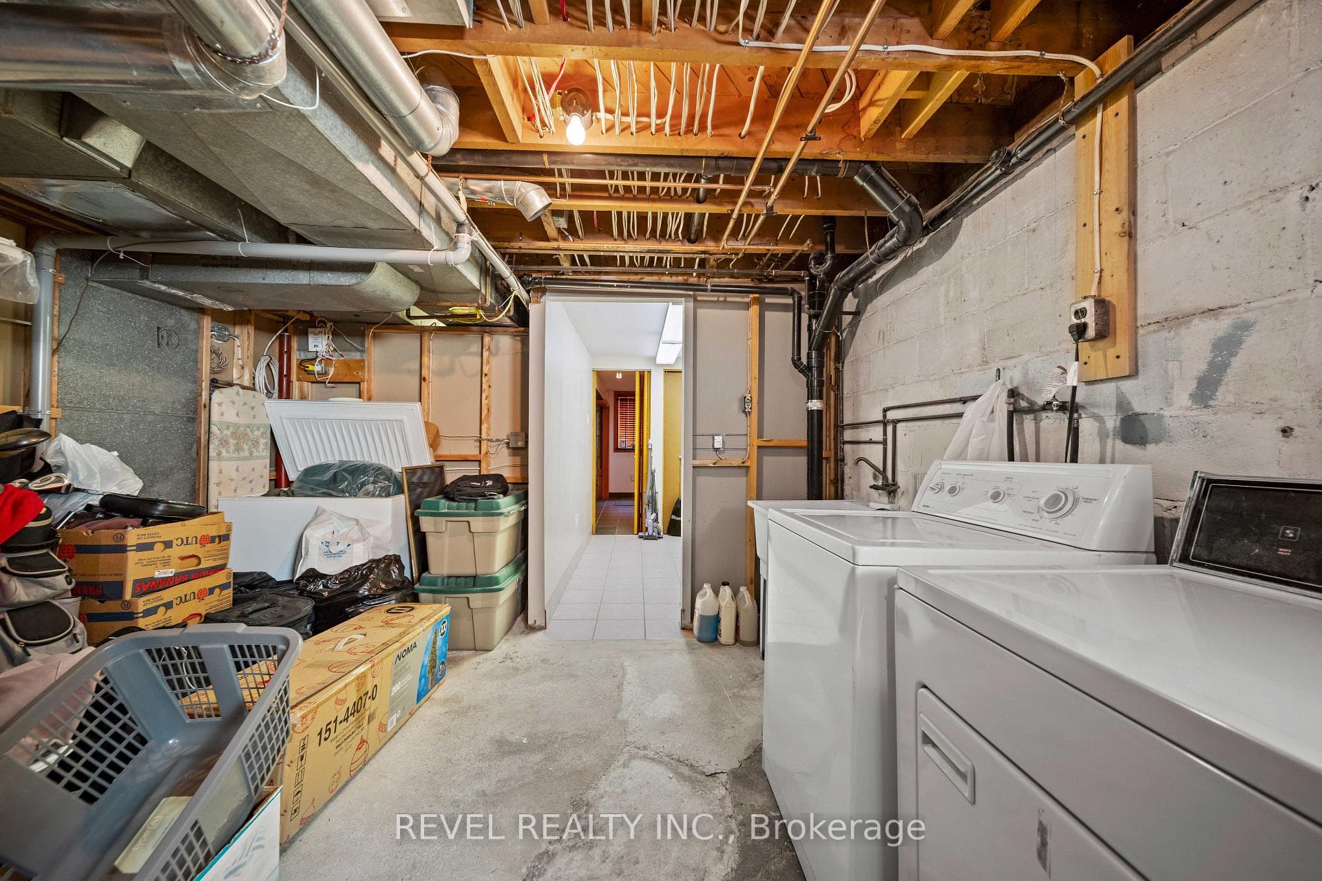 1627 Mardell Street photo 47