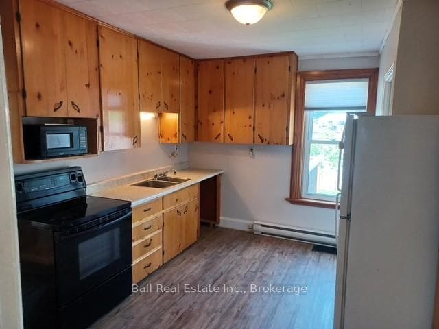 124 Front Street Unit A & B photo 12