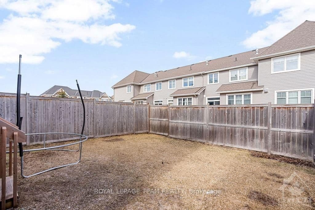 807 MIIKANA Road photo 27