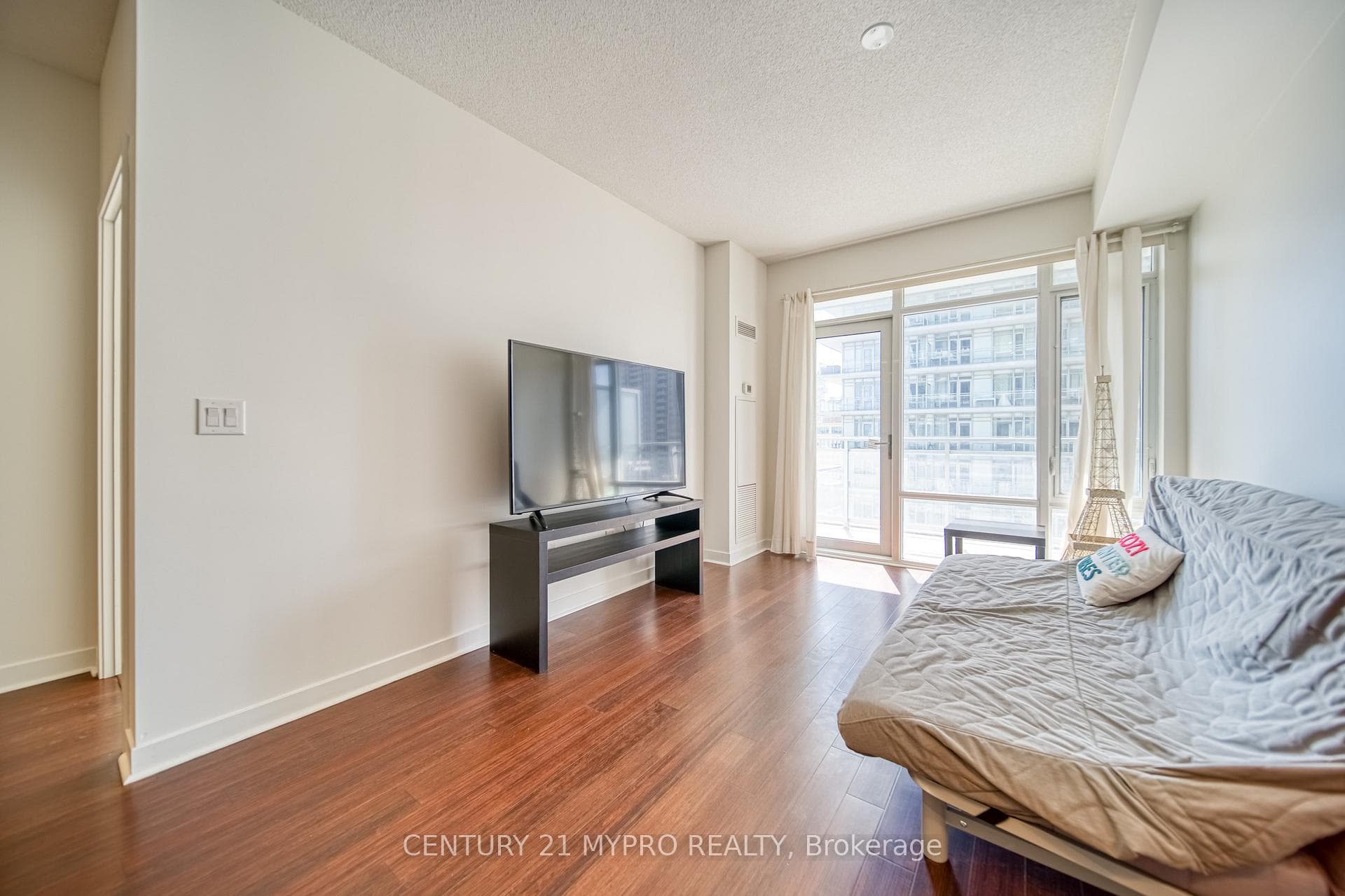 360 Square One Drive Unit 1503 photo 21