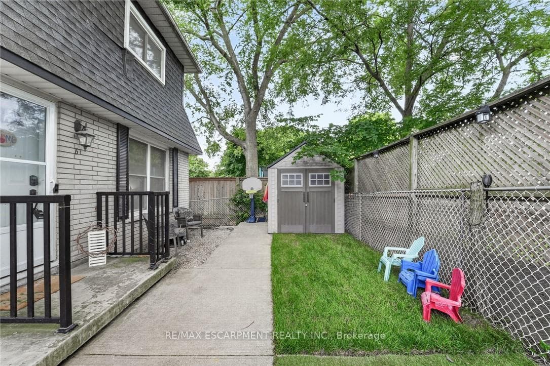 156 St Catharines Street Unit 6 photo 39