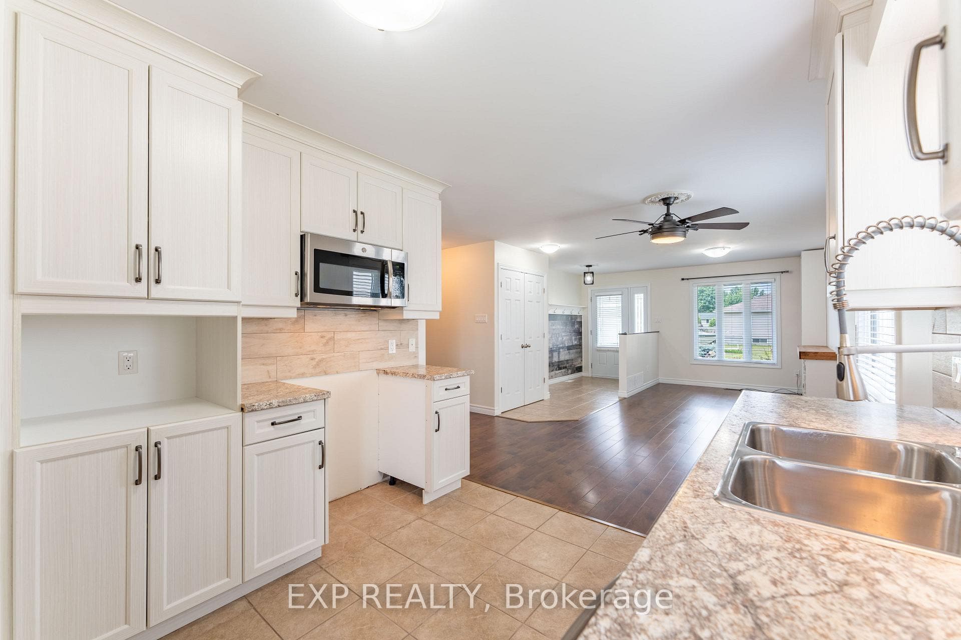 15 Gareau Crescent photo 12