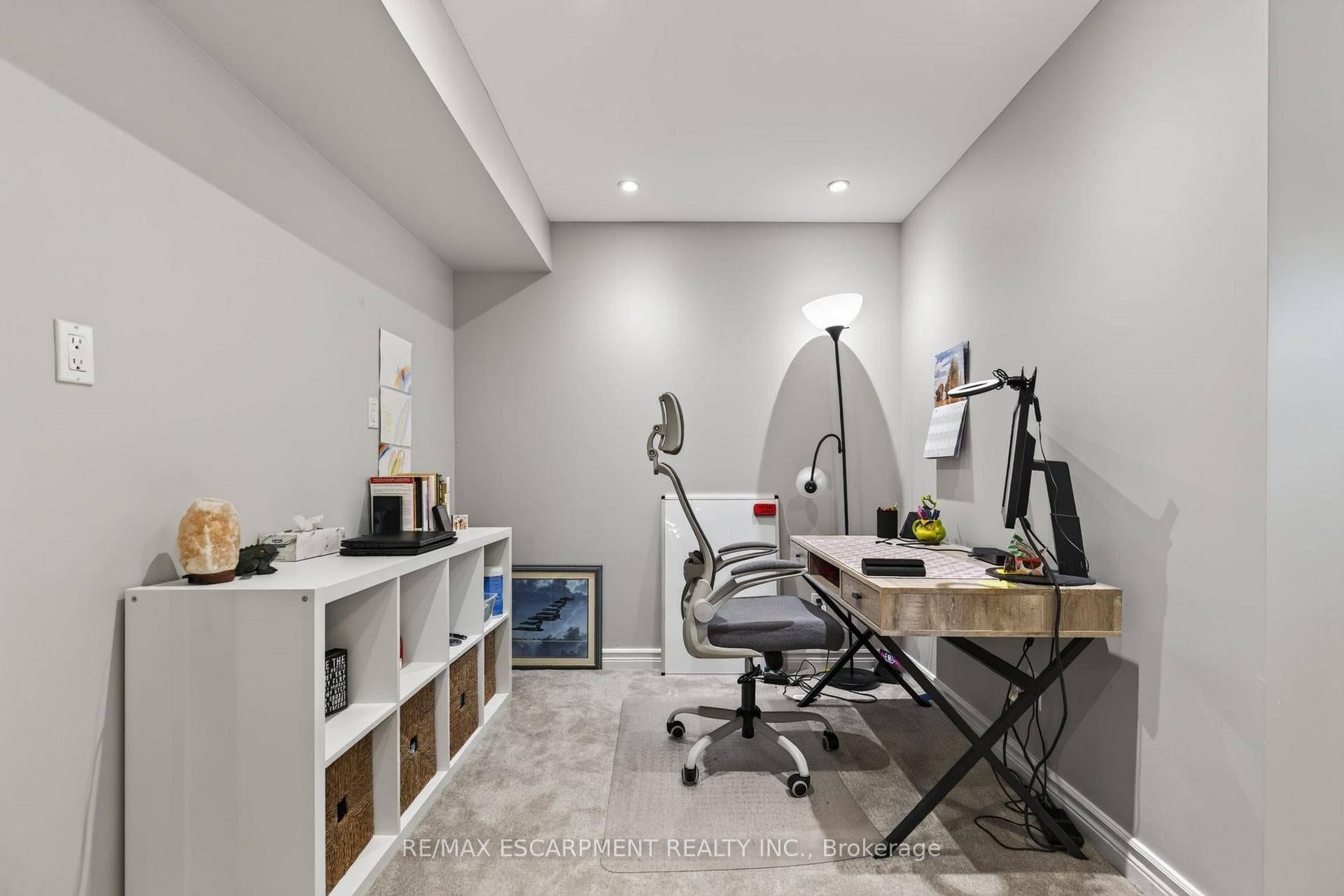 16 Watercliff Place photo 41