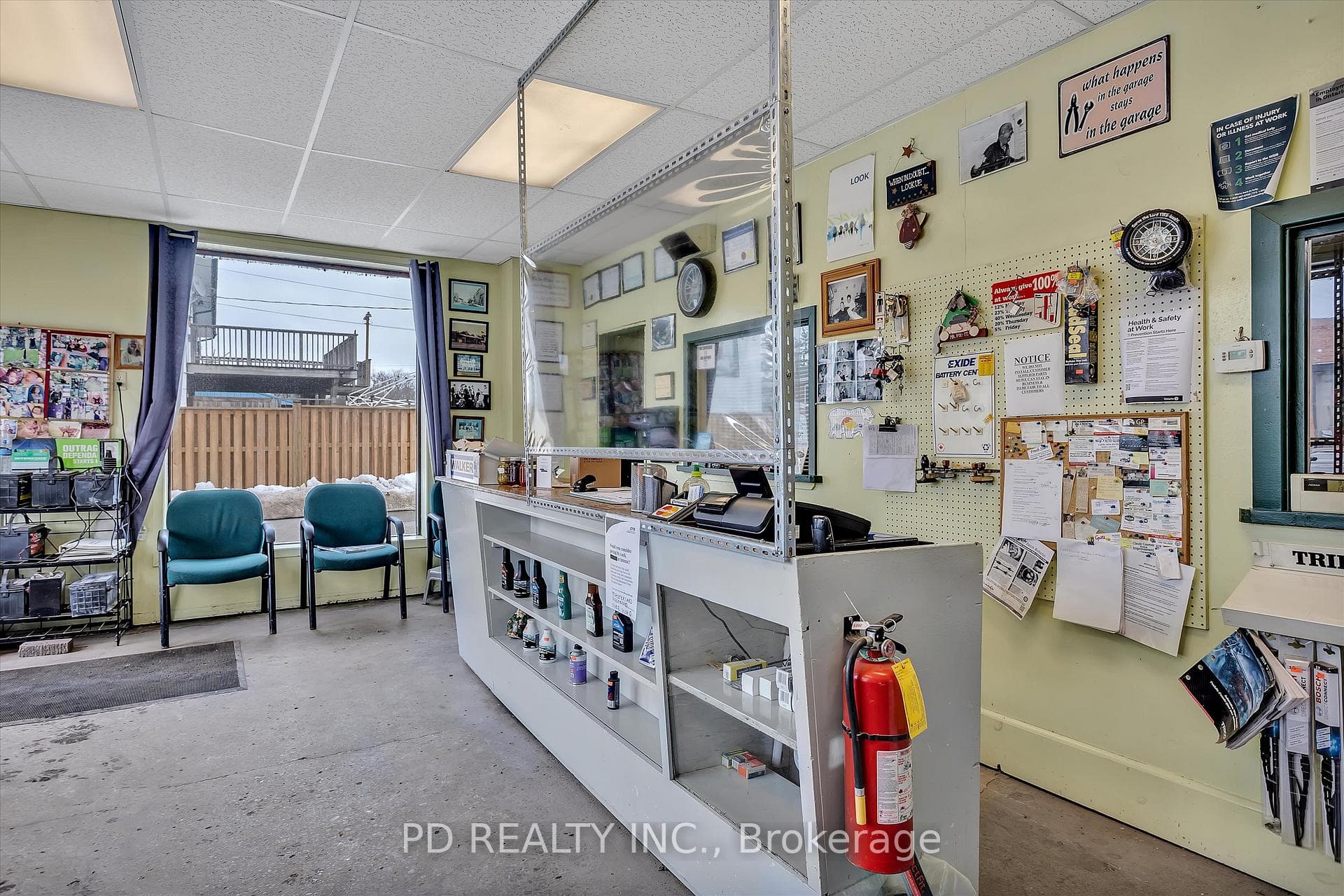 40 King Street photo 14