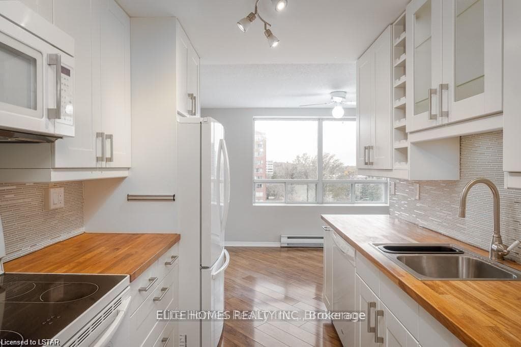 77 BASE LINE Road Unit 602 photo 6