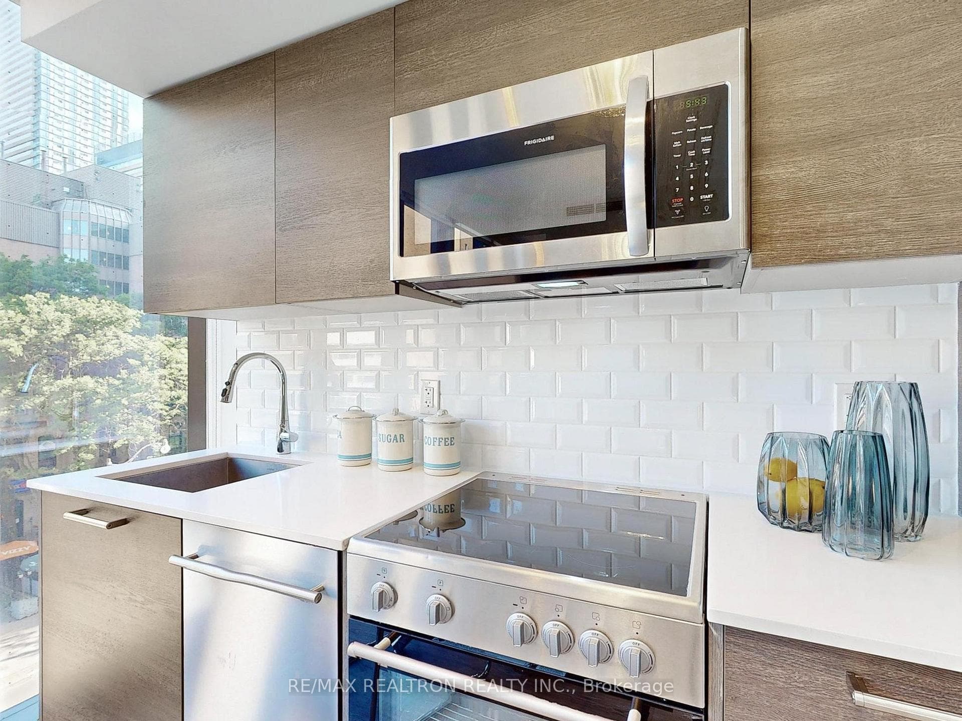 28 Wellesley Street Unit 303 photo 9