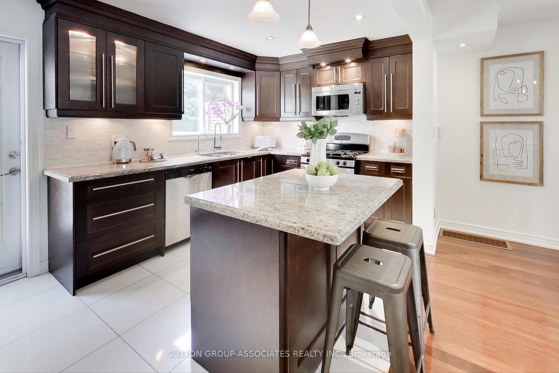 165 Tyrrel Avenue photo 11
