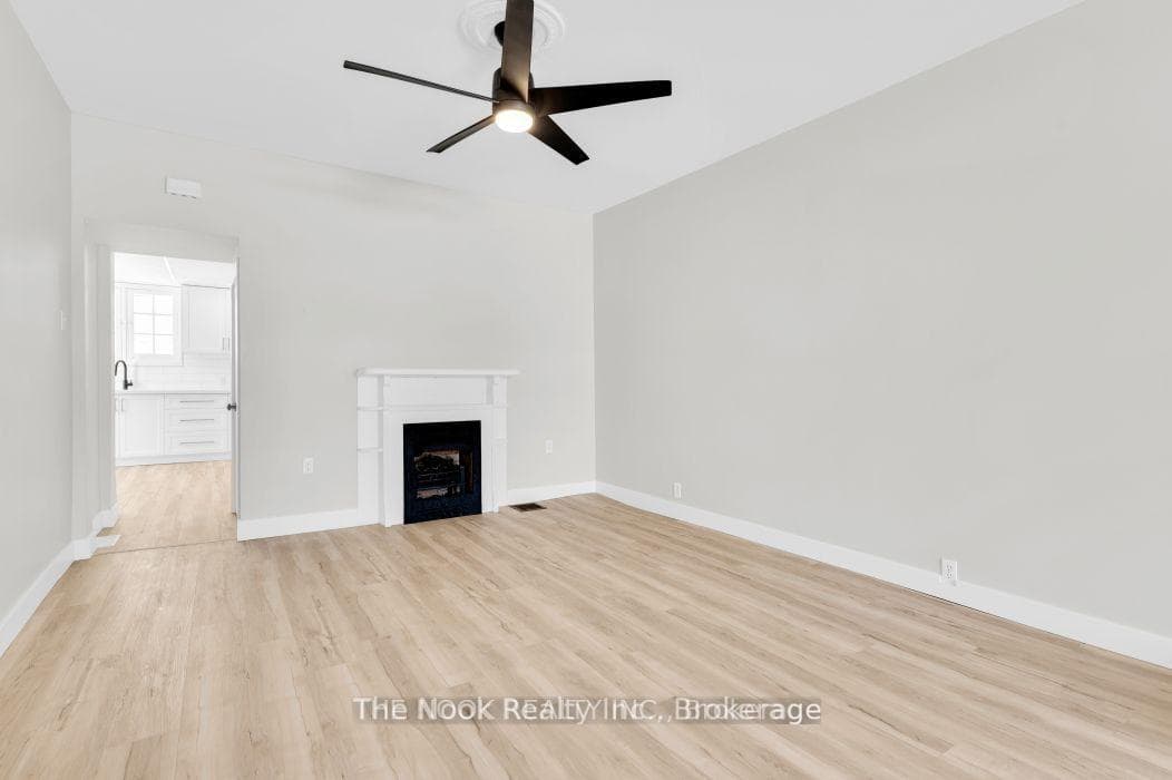 243 Bridge Street photo 13