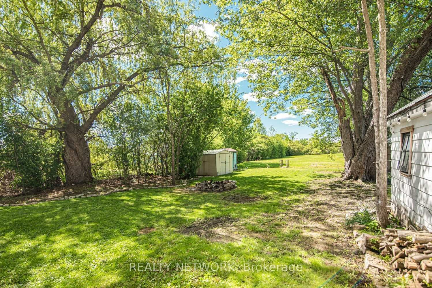 32 Grant Avenue photo 49