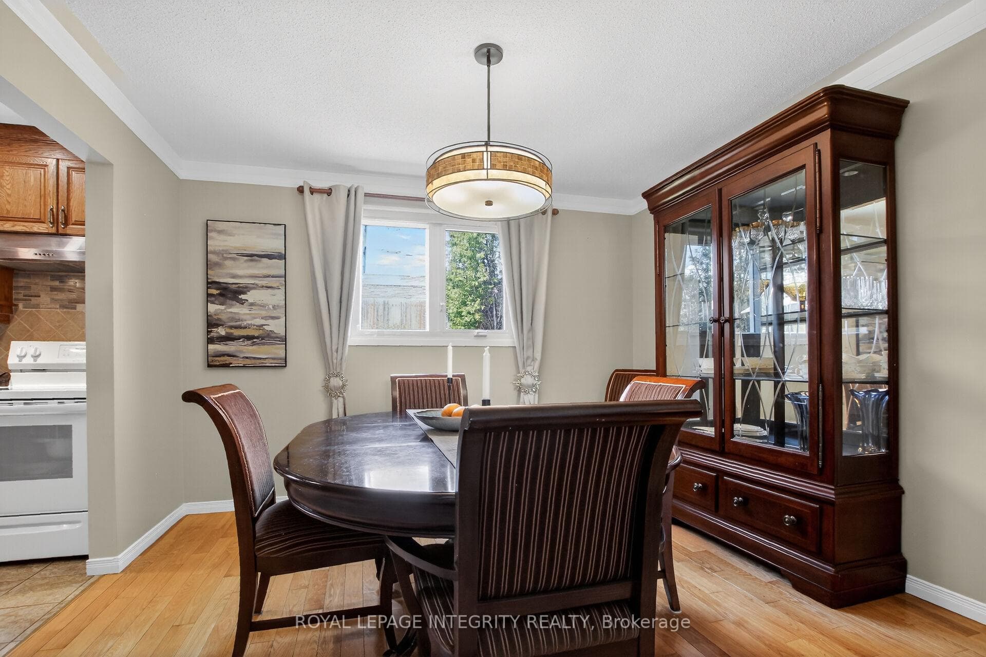 1646 Grey Nuns Drive photo 11