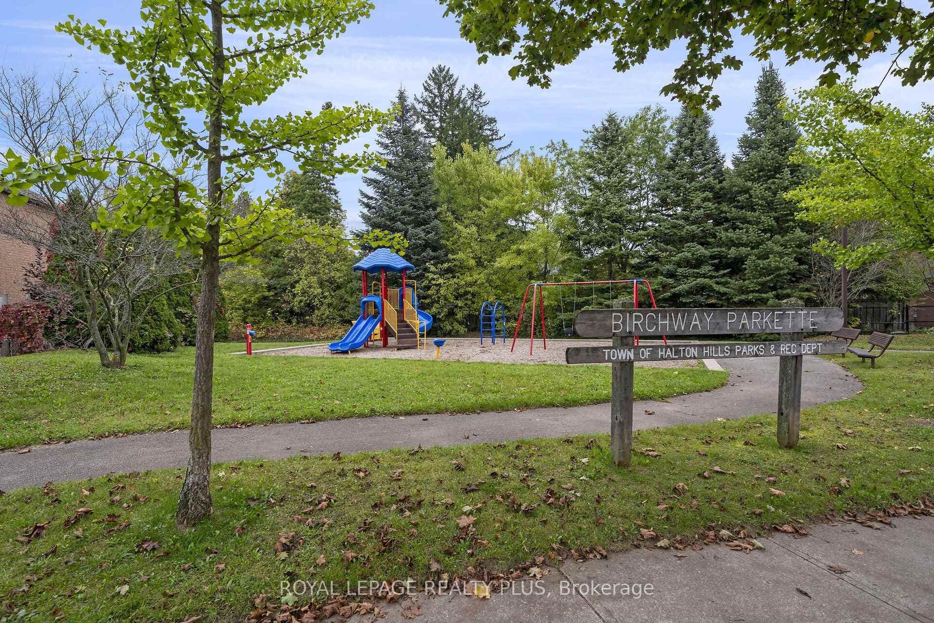 69 Birchway Place photo 20