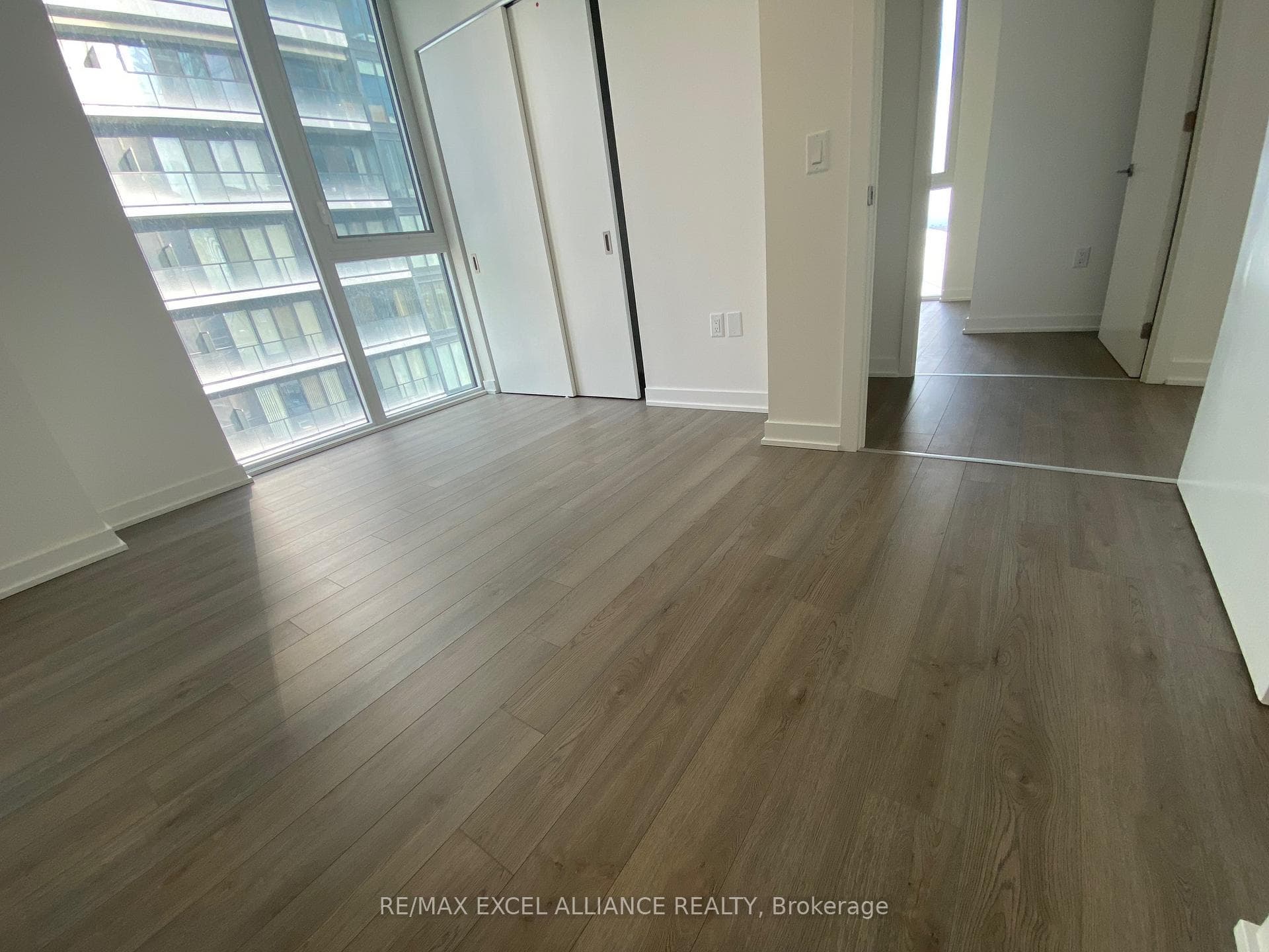357 King Street Unit 2908 photo 8