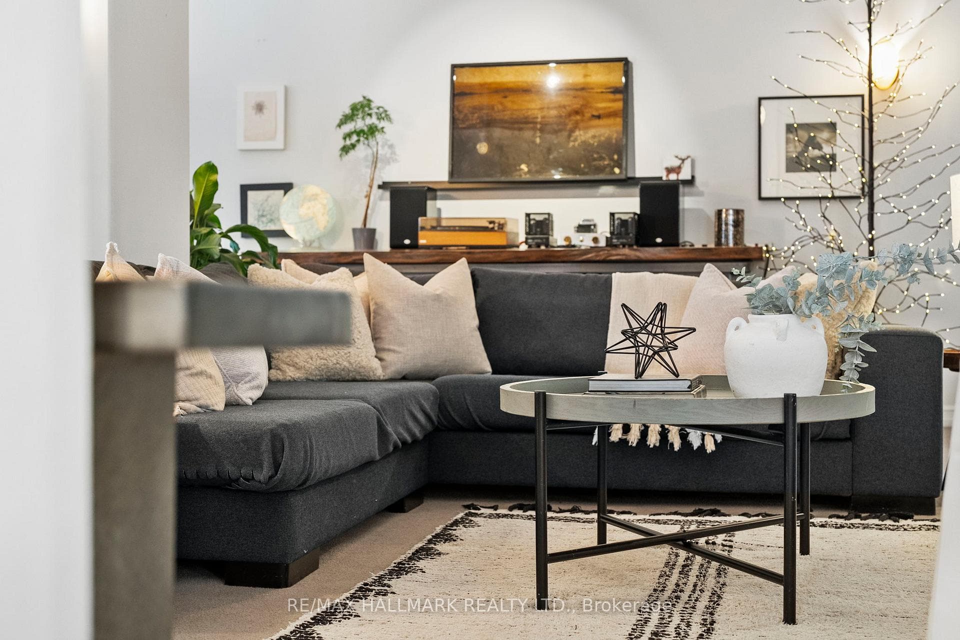 2B Minto Street Unit Loft 2 photo 18