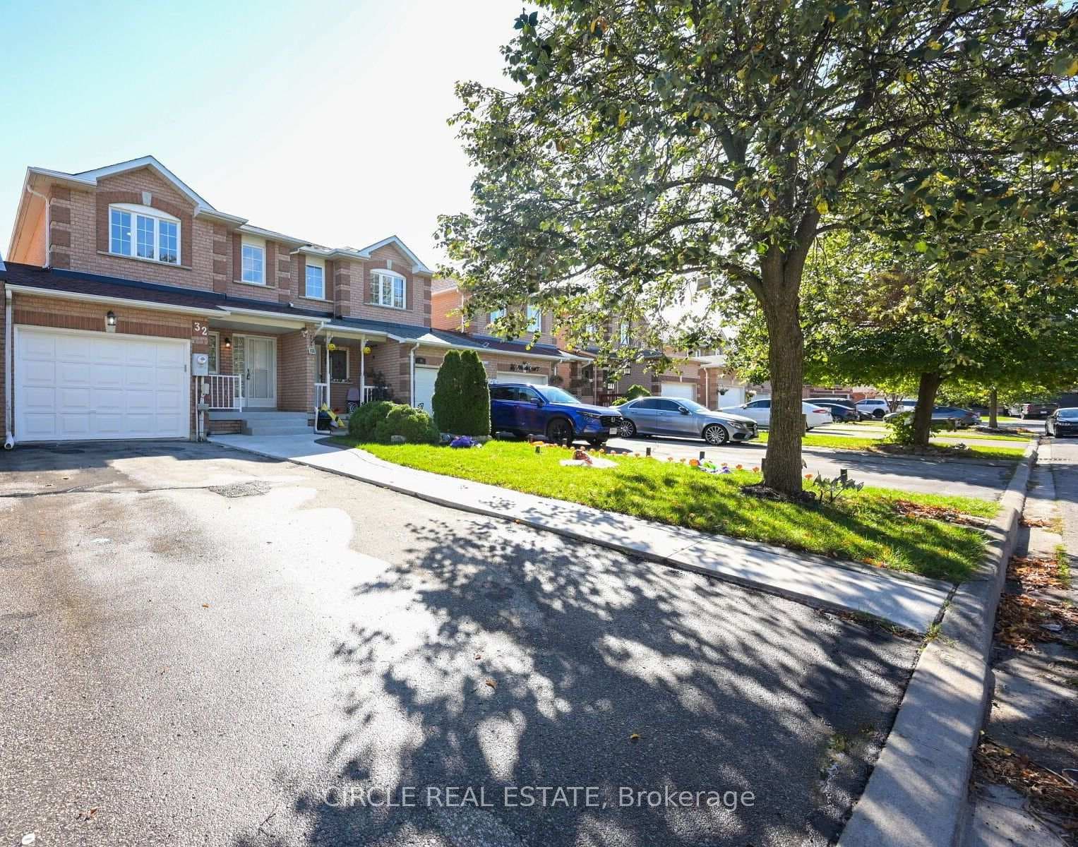 32 Torada Court photo 1