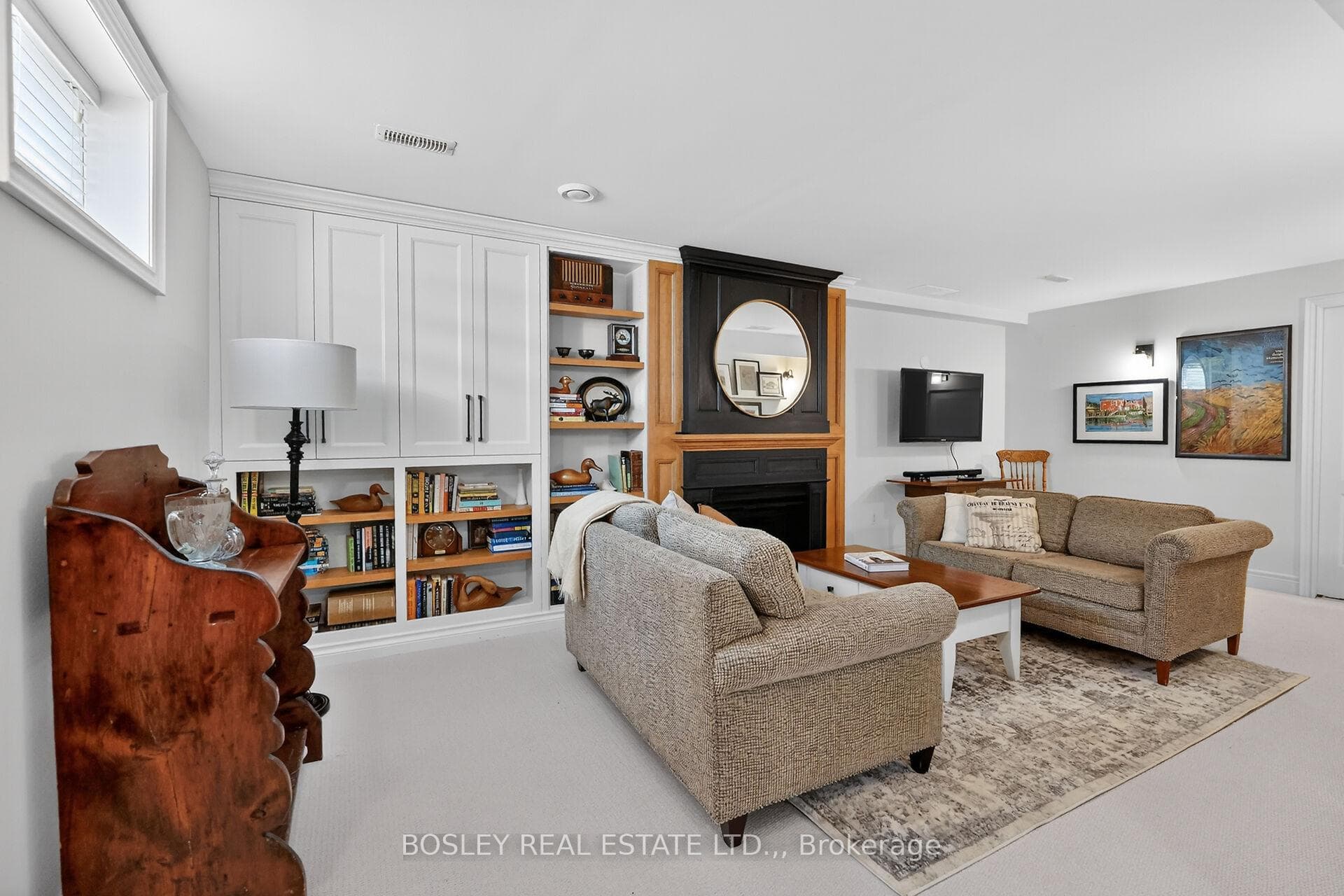 Rec room with built ins