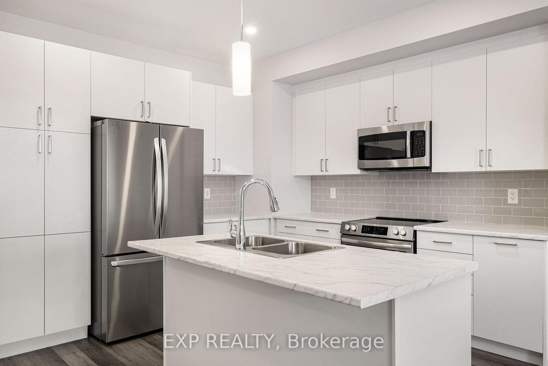 88 Richelieu Street photo 9