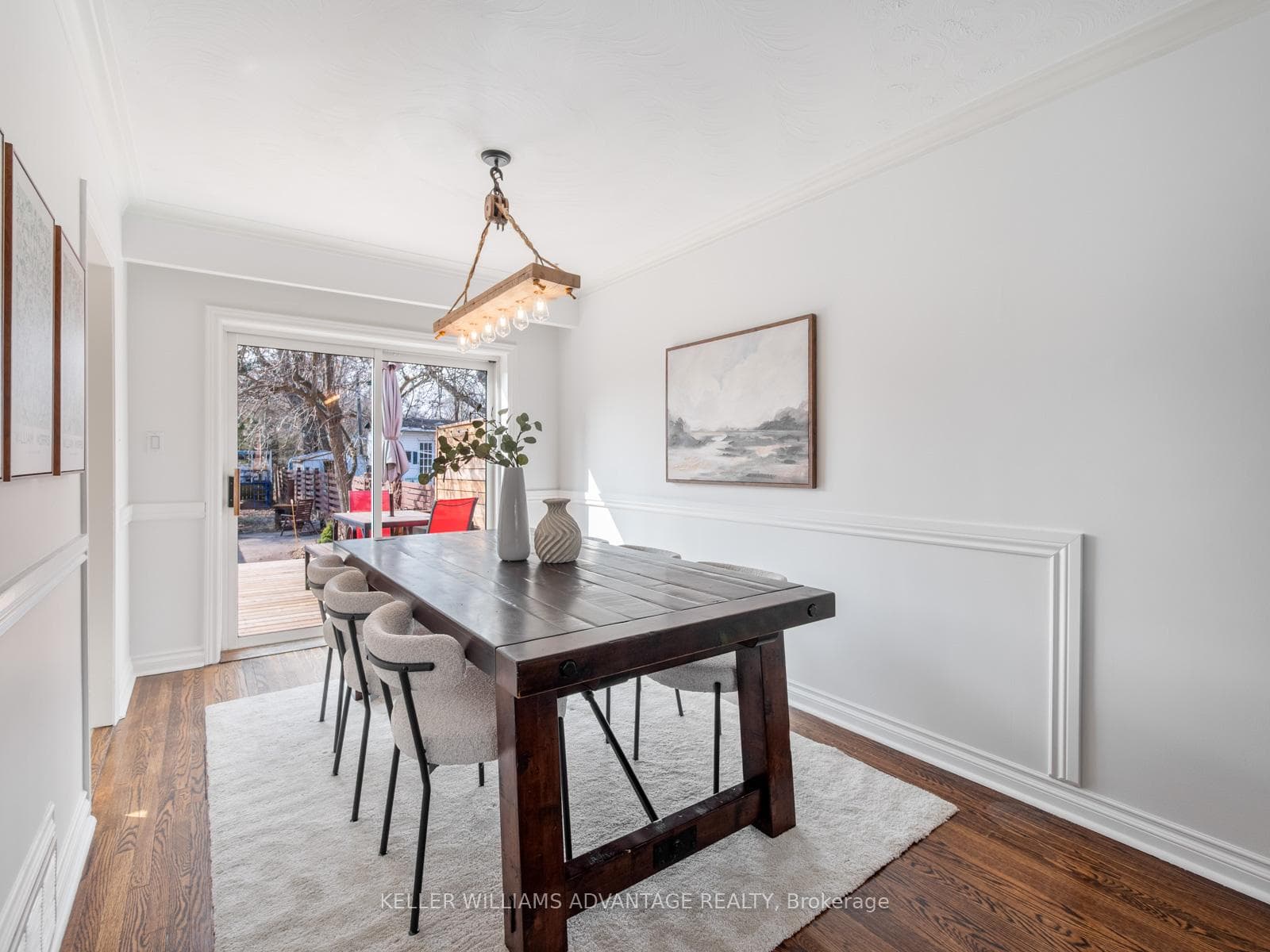 124 Kalmar Avenue photo 5